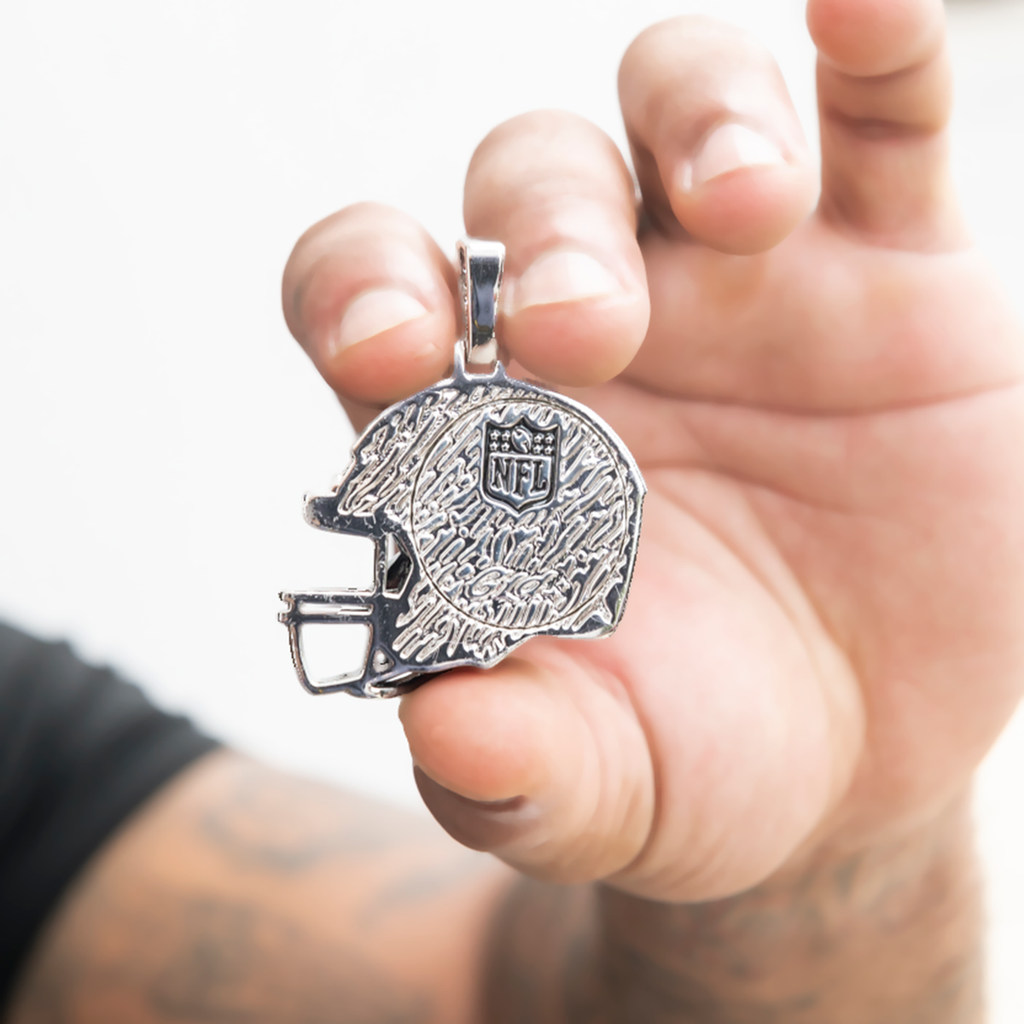 2025 Philadelphia Eagles Team Helmet Pendant - White Gold